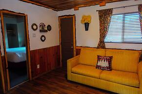 Sleepy Hollow Cabins and Hotel