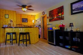 Sleepy Hollow Cabins and Hotel