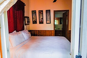 Sleepy Hollow Cabins and Hotel