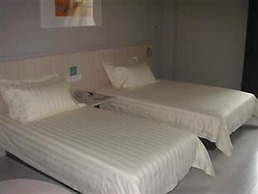 Jinjiang Inn Jingshi Road Quancheng Park