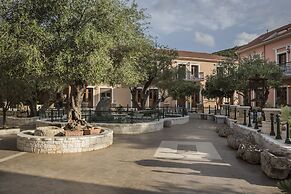 Balhambra Suites - Adults Only