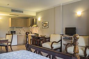 Balhambra Suites - Adults Only