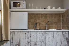 Balhambra Suites - Adults Only