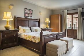 Balhambra Suites - Adults Only