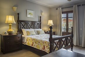 Balhambra Suites - Adults Only