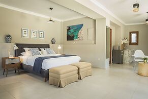 Balhambra Suites - Adults Only