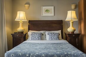 Balhambra Suites - Adults Only