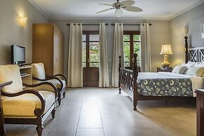 Balhambra Suites - Adults Only