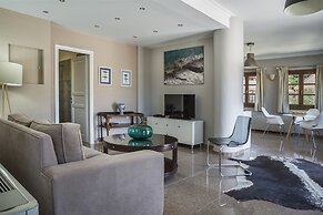 Balhambra Suites - Adults Only