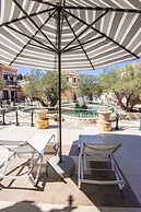 Balhambra Suites - Adults Only