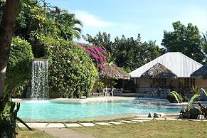 Almont Inland Resort
