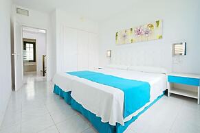 Moon Dreams Marina Parc