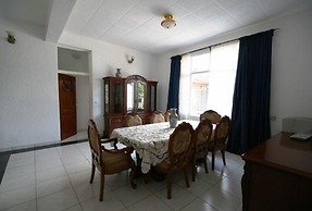 Top Hill Residence Kiriri
