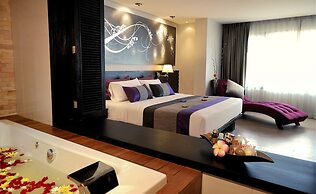 Nouvo City Hotel