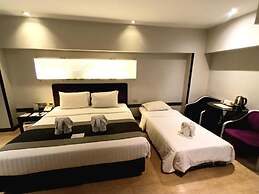 Nouvo City Hotel