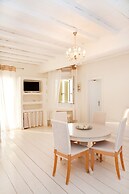 Altana Boutique Hotel