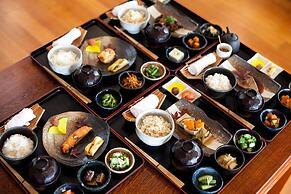 Shizuka Ryokan Japanese Guesthouse