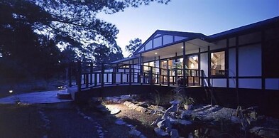 Shizuka Ryokan Japanese Guesthouse