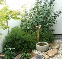 Shizuka Ryokan Japanese Guesthouse