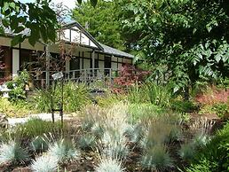 Shizuka Ryokan Japanese Guesthouse