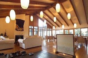 Shizuka Ryokan Japanese Guesthouse