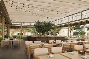Kalanan Riverside Resort