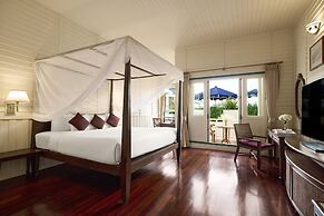 Kalanan Riverside Resort
