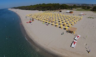 Marina del Marchese Beach Resort