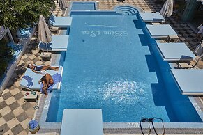 Blue Sea Hotel