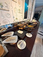 Ata Park Hotel