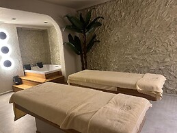 Ata Park Hotel