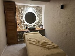 Ata Park Hotel