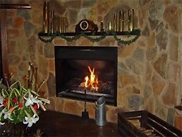 Forest Creek Lodge & Spa