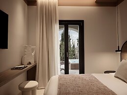 NAUMA PAROS | Design Boutique Hotel