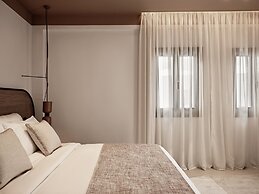 NAUMA PAROS | Design Boutique Hotel