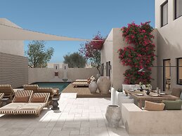 NAUMA PAROS | Design Boutique Hotel