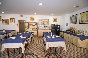Hotel Ausonia