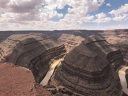 Prospector Motor Lodge