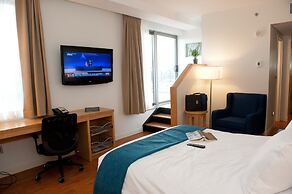 The Holman Grand Hotel