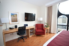 The Holman Grand Hotel