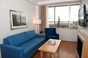 The Holman Grand Hotel