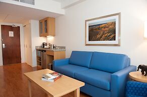 The Holman Grand Hotel