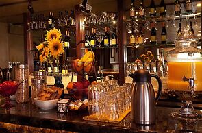 Silverton Inn & Suites