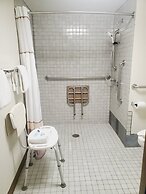 Blackstone Lodge & Suites