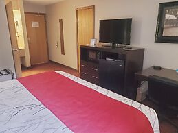 Blackstone Lodge & Suites