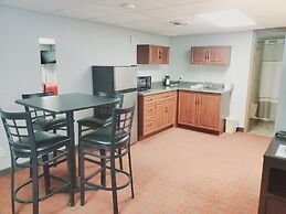 Blackstone Lodge & Suites