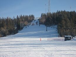 Blackstone Lodge & Suites