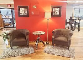 Blackstone Lodge & Suites