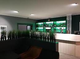 Hôtel Martinez Grenay