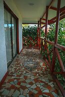 Mana Nui Inn